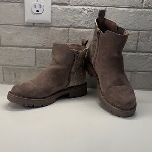 Steve Madden Taupe Suede Kids Boots